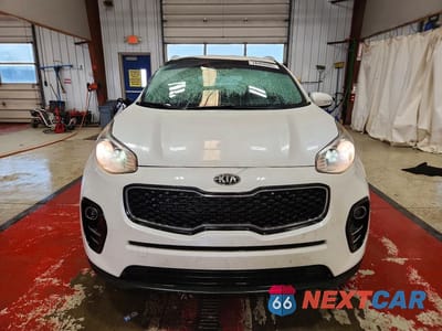 Piąte zdjęcie samochodu w środku: 2018 KIA SPORTAGE EX VIN:KNDPN3AC6J7424804 - miniatura