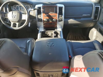 Zdjęcie 8 z 13 samochodu: 2012 DODGE RAM 2500 LARAMIE VIN:3C6UD5NLXCG337059 - miniatura