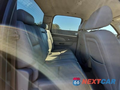 Piąte zdjęcie samochodu w środku: 2008 CHEVROLET SILVERADO K3500 VIN:1GCJK33638F118570 - miniatura