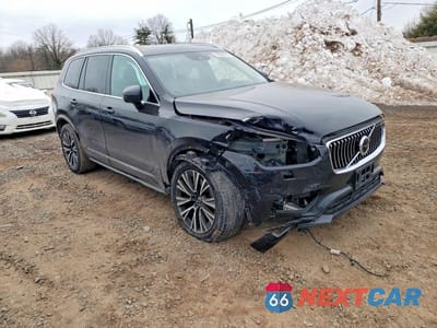Czwarte zdjęcie samochodu z boku: 2022 VOLVO XC90 T6 MOMENTUM VIN:YV4A22PKXN1826340 - miniatura