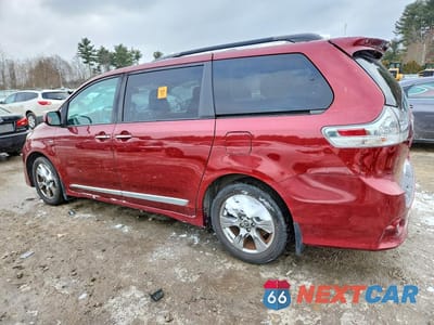 Drugie zdjęcie samochodu z przodu: 2019 TOYOTA SIENNA SE 7-PASSENGER VIN:5TDEZ3DC6KS210927 - miniatura