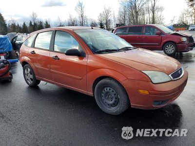 Czwarte zdjęcie samochodu z boku: 2005 FORD FOCUS ZX5 VIN:3FAFP37N25R122851 - miniatura