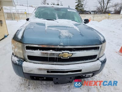 Piąte zdjęcie samochodu w środku: 2011 CHEVROLET SILVERADO K1500 LS VIN:3GCPKREA2BG317517 - miniatura