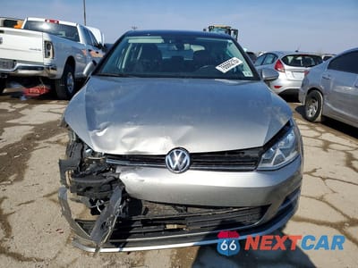 Piąte zdjęcie samochodu w środku: 2017 VOLKSWAGEN GOLF S VIN:3VW217AU5HM067778 - miniatura