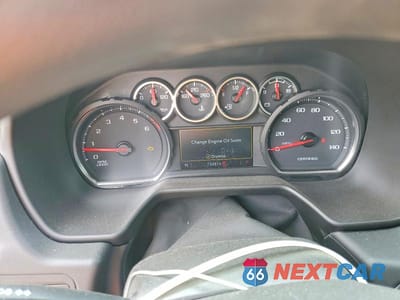 Zdjęcie 9 z 12 samochodu: 2022 CHEVROLET TAHOE C1500 VIN:1GNSCLED1NR247874 - miniatura