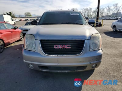Piąte zdjęcie samochodu w środku: 2008 GMC YUKON XL C1500 VIN:1GKFC16J88R146911 - miniatura