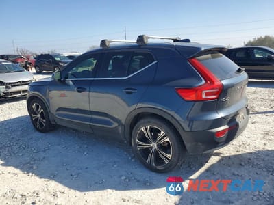 Drugie zdjęcie samochodu z przodu: 2021 VOLVO XC40 T5 INSCRIPTION VIN:YV4162UL2M2457791 - miniatura