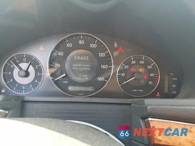 Zdjęcie 9 z 11 samochodu: 2005 MERCEDES-BENZ E 500 VIN:WDBUF70J35A724220 - miniatura