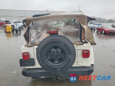 Zdjęcie 6 z 12 samochodu: 2000 JEEP WRANGLER / TJ SAHARA VIN:1J4FA59S6YP749360 - miniatura