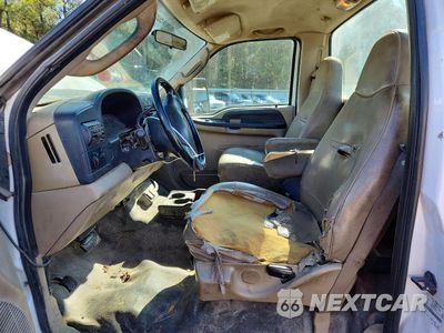Zdjęcie 7 z 13 samochodu: 2007 FORD F250 SUPER DUTY UTILITY / SERVICE TRUCK VIN:1FDNF20597EB09691 - miniatura