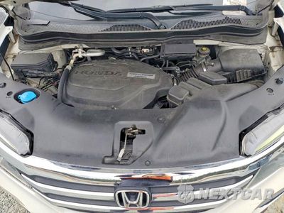 Zdjęcie 11 z 12 samochodu: 2018 HONDA PILOT EX VIN:5FNYF5H32JB021223 - miniatura