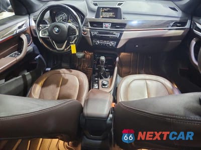 Zdjęcie 8 z 12 samochodu: 2016 BMW X1 XDRIVE28I VIN:WBXHT3C31G5E48753 - miniatura