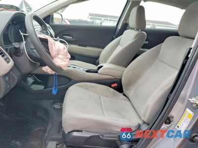 Zdjęcie 7 z 13 samochodu: 2019 HONDA HR-V LX VIN:3CZRU6H33KG719779 - miniatura