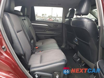 Zdjęcie 11 z 13 samochodu: 2017 TOYOTA HIGHLANDER LE VIN:5TDZZRFH5HS221651 - miniatura
