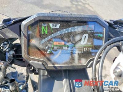 Zdjęcie 7 z 9 samochodu: 2025 KAWASAKI ZX636 K VIN:JKBZXJK13SA011396 - miniatura
