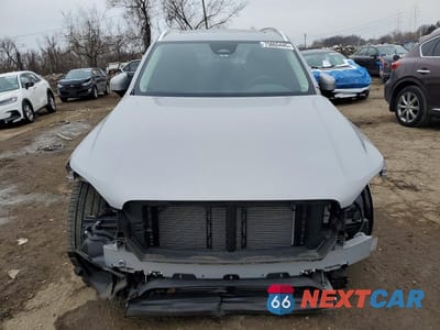 Piąte zdjęcie samochodu w środku: 2023 VOLVO XC90 PLUS VIN:YV4H600N0P1969957 - miniatura