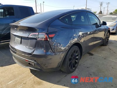 Trzecie zdjęcie samochodu z tyłu: 2021 TESLA MODEL Y VIN:5YJYGDEE4MF080629 - miniatura