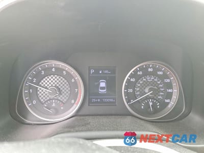 Zdjęcie 9 z 12 samochodu: 2019 HYUNDAI ELANTRA SEL VIN:5NPD84LFXKH407069 - miniatura