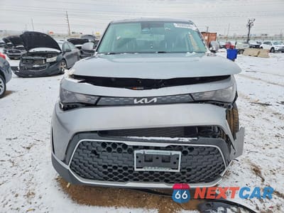 Piąte zdjęcie samochodu w środku: 2023 KIA SOUL LX VIN:KNDJ23AU2P7890696 - miniatura