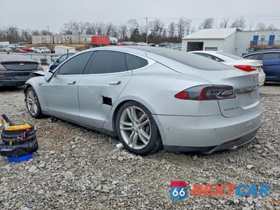 Drugie zdjęcie samochodu z przodu: 2014 TESLA MODEL S VIN:5YJSA1H16EFP54943 - miniatura