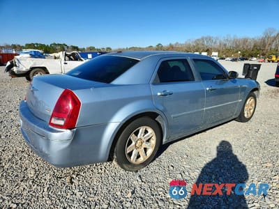 Trzecie zdjęcie samochodu z tyłu: 2006 CHRYSLER 300 TOURING VIN:2C3LA53G96H299349 - miniatura