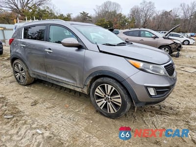 Czwarte zdjęcie samochodu z boku: 2016 KIA SPORTAGE EX VIN:KNDPC3AC8G7815404 - miniatura