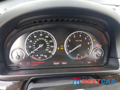 Zdjęcie 9 z 12 samochodu: 2013 BMW 535 XI VIN:WBAFU7C57DDU71766 - miniatura