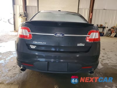 Zdjęcie 6 z 11 samochodu: 2010 FORD TAURUS SHO VIN:1FAHP2KT0AG165465 - miniatura