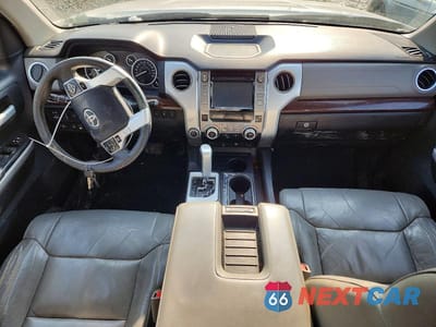 Zdjęcie 8 z 11 samochodu: 2015 TOYOTA TUNDRA LIMITED VIN:5TFHY5F18FX434837 - miniatura