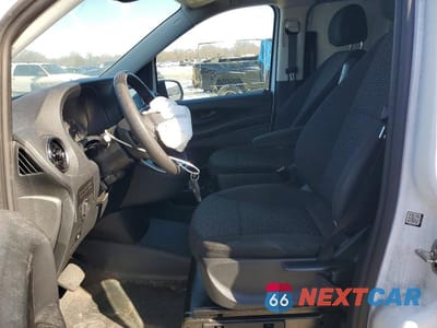 Zdjęcie 7 z 12 samochodu: 2023 MERCEDES-BENZ METRIS VIN:W1YV0CEY3P4363199 - miniatura