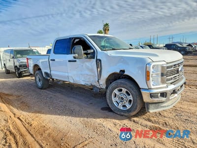 Czwarte zdjęcie samochodu z boku: 2025 FORD F250 SUPER DUTY VIN:1FT7W2BA1SED30900 - miniatura