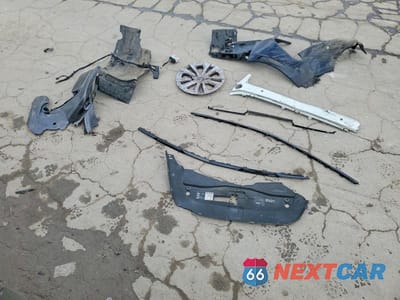 Zdjęcie 12 z 12 samochodu: 2019 TOYOTA PRIUS LE VIN:JTDKARFU2K3095540 - miniatura