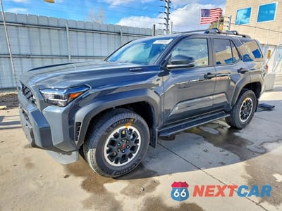 2025 TOYOTA 4RUNNER TRD OFF-ROAD HV JTEVB5BR7S5006596 - główne zdjęcie licytacji z USA - miniatura