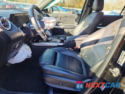 Zdjęcie 7 z 12 samochodu: 2022 MERCEDES-BENZ GLB AMG 35 4MATIC VIN:W1N4M5BB0NW173273 - miniatura