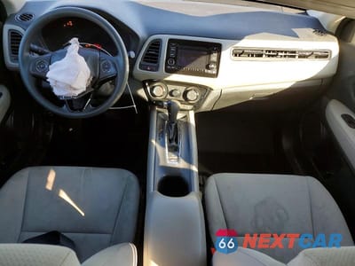 Zdjęcie 8 z 12 samochodu: 2020 HONDA HR-V LX VIN:3CZRU6H37LG701593 - miniatura