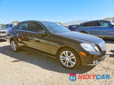 Czwarte zdjęcie samochodu z boku: 2011 MERCEDES-BENZ E 350 VIN:WDDHF5GB7BA297826 - miniatura