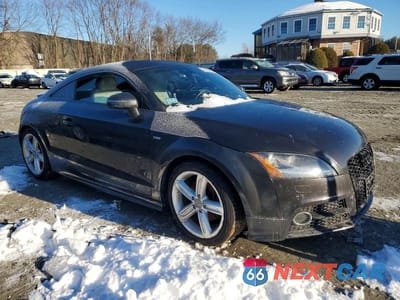 Czwarte zdjęcie samochodu z boku: 2014 AUDI TT PREMIUM PLUS VIN:TRUBFAFK2E1004838 - miniatura