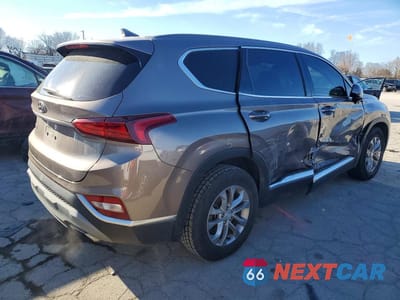 Trzecie zdjęcie samochodu z tyłu: 2019 HYUNDAI SANTA FE SEL VIN:5NMS33AD0KH063704 - miniatura