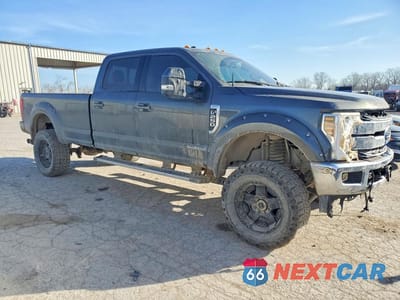 Czwarte zdjęcie samochodu z boku: 2018 FORD F250 SUPER DUTY VIN:1FT7W2BT7JEC72730 - miniatura
