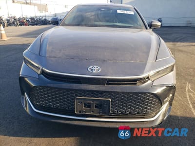 Piąte zdjęcie samochodu w środku: 2024 TOYOTA CROWN XLE VIN:JTDAAAAFXR3027440 - miniatura