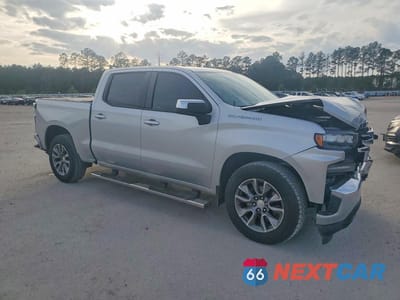 Czwarte zdjęcie samochodu z boku: 2019 CHEVROLET SILVERADO C1500 LT VIN:1GCPWCED7KZ388837 - miniatura