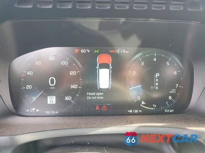 Zdjęcie 9 z 12 samochodu: 2016 VOLVO XC90 T6 VIN:YV4A22PMXG1058153 - miniatura