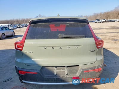 Zdjęcie 6 z 12 samochodu: 2023 VOLVO XC40 PLUS VIN:YV4L12UN4P2085898 - miniatura