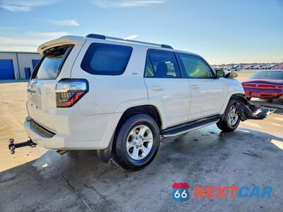 Trzecie zdjęcie samochodu z tyłu: 2019 TOYOTA 4RUNNER SR5 VIN:JTEZU5JR0K5210010 - miniatura