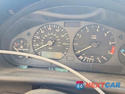 Zdjęcie 9 z 11 samochodu: 1999 BMW 323 IC AUTOMATIC VIN:WBABJ8336XEM26019 - miniatura