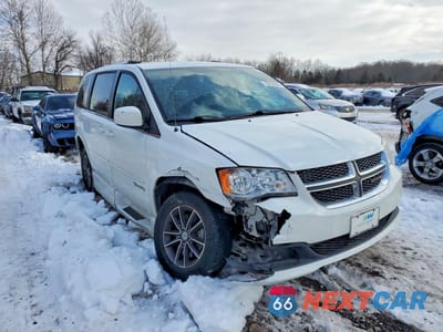 Czwarte zdjęcie samochodu z boku: 2017 DODGE GRAND CARAVAN SXT VIN:2C4RDGCG6HR861634 - miniatura