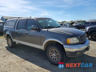 Czwarte zdjęcie samochodu z boku: 2003 FORD F150 SUPERCREW VIN:1FTRW08L93KB08422 - miniatura
