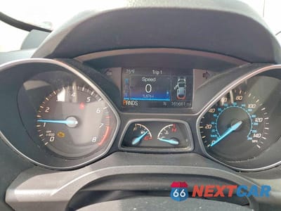 Zdjęcie 9 z 12 samochodu: 2016 FORD ESCAPE SE VIN:1FMCU0G91GUC77809 - miniatura