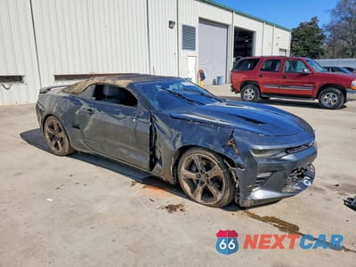 Czwarte zdjęcie samochodu z boku: 2018 CHEVROLET CAMARO SS VIN:1G1FH3D7XJ0139395 - miniatura