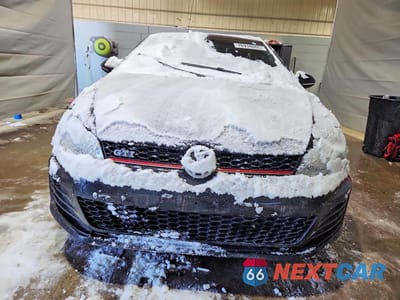 Piąte zdjęcie samochodu w środku: 2016 VOLKSWAGEN GTI S VIN:3VW5T7AU4GM065882 - miniatura